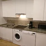 Apartamento Espacioso Frente Al Palacio De Congresos - Aa